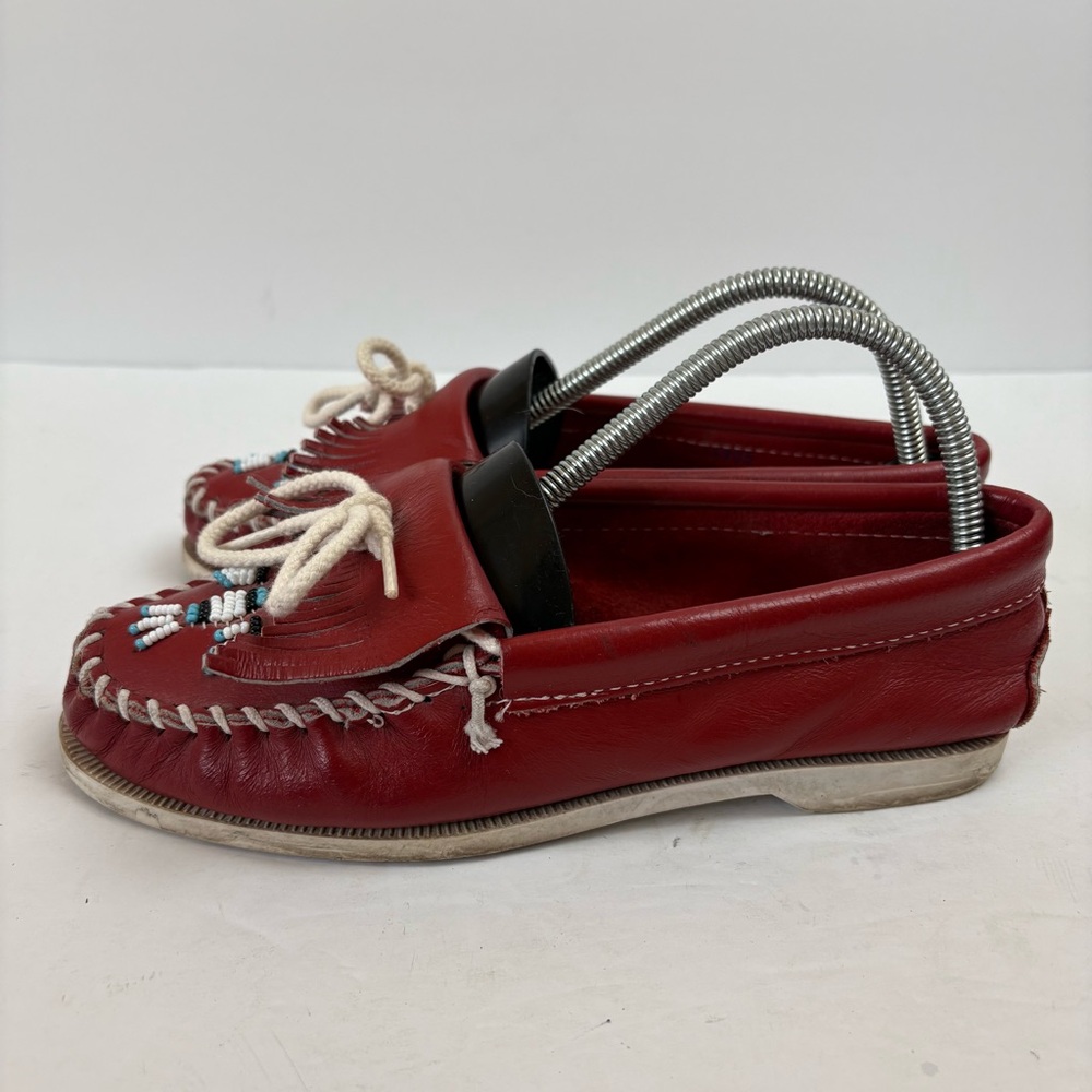 Minnetonka Red Leather Thunderbird Beaded Moccasins Flats Loafers Womens Size 7